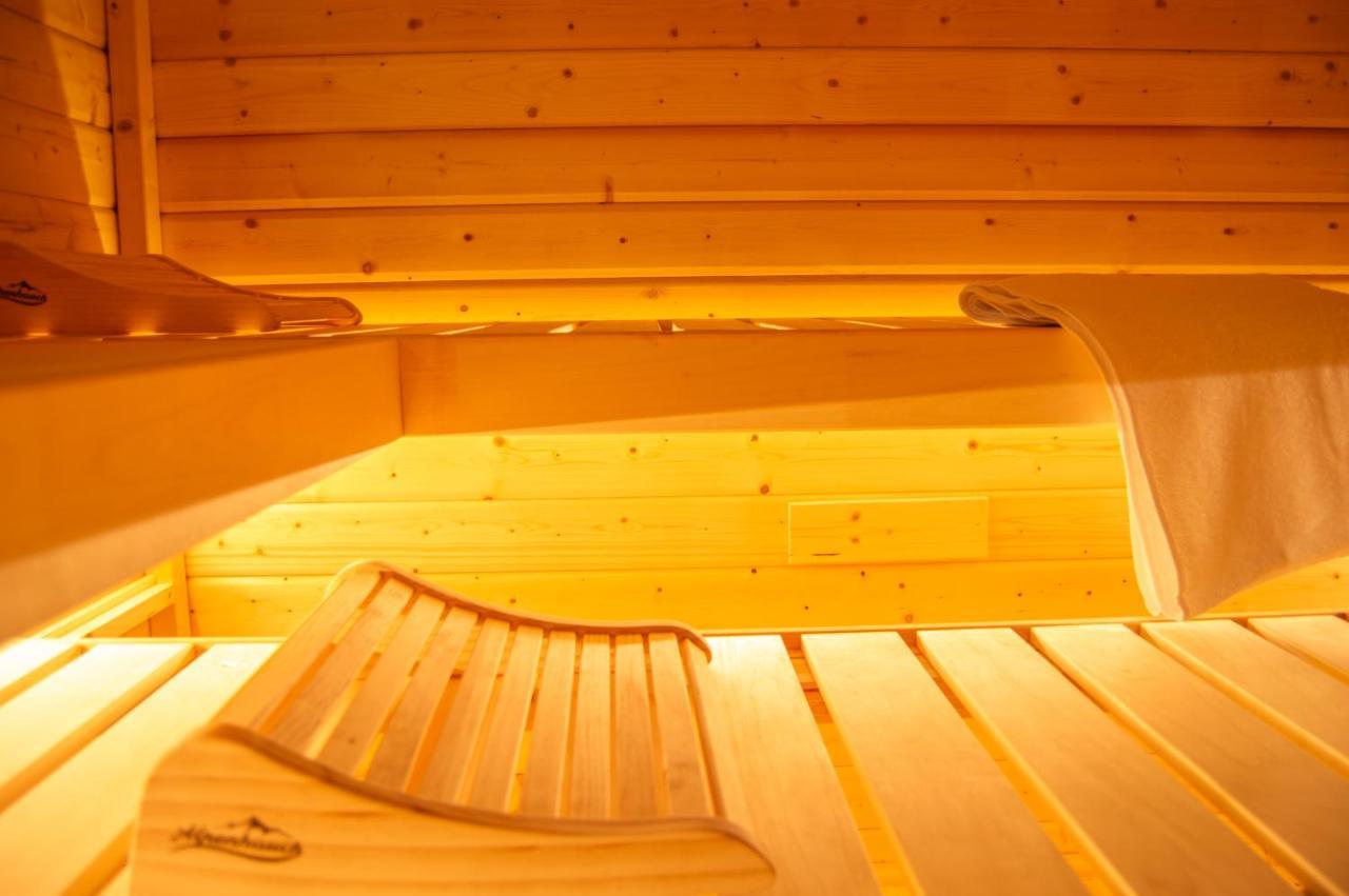 Wellnessoase Mitten In Triberg تيبرغ المظهر الخارجي الصورة