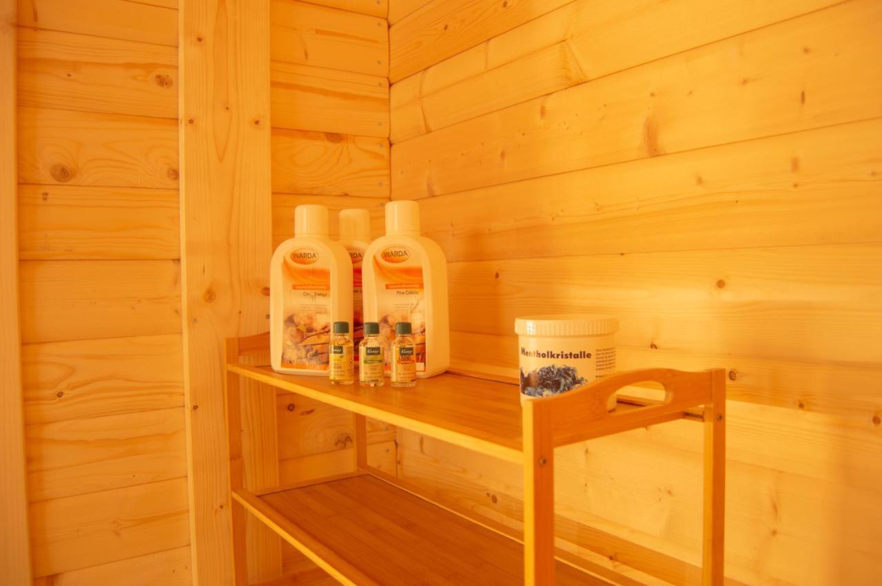 Wellnessoase Mitten In Triberg تيبرغ المظهر الخارجي الصورة