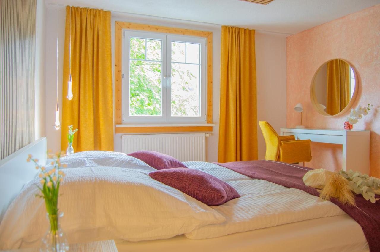 Wellnessoase Mitten In Triberg تيبرغ المظهر الخارجي الصورة